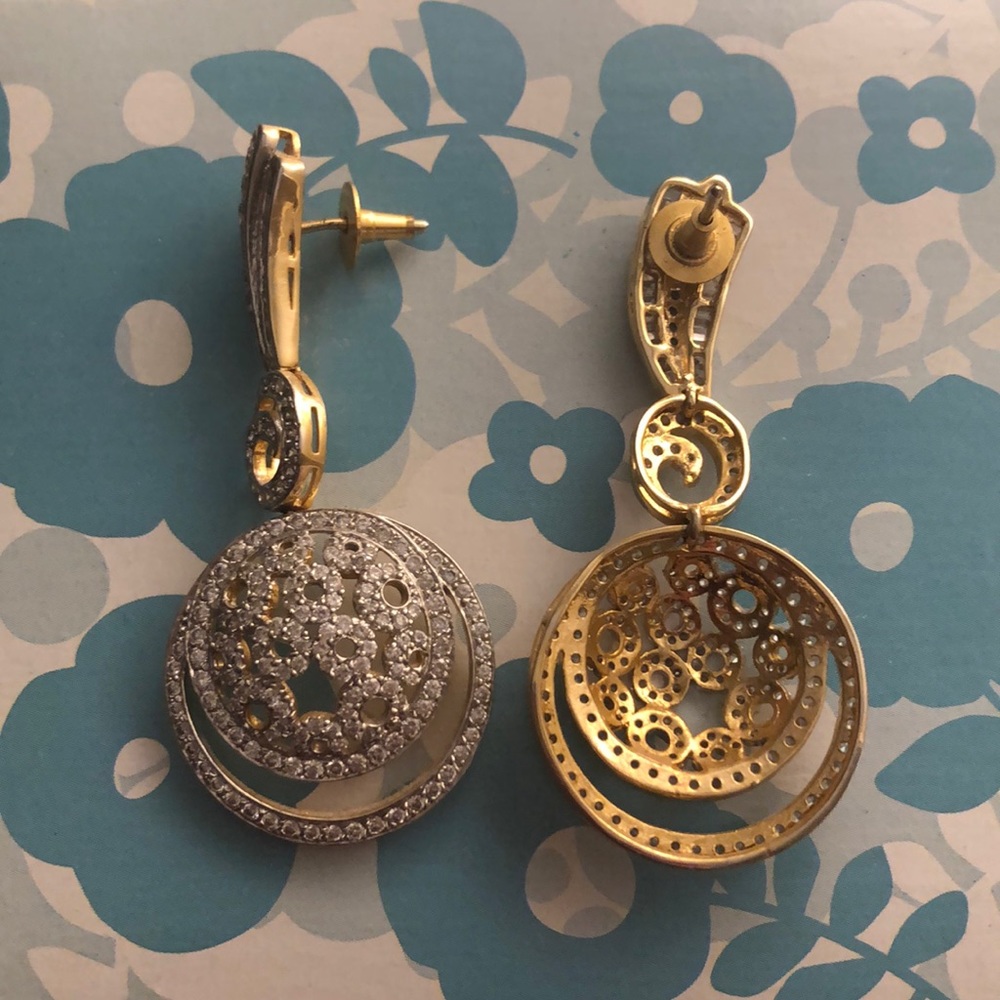 Stunning Earrings! - Picture 6 of 10